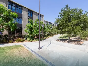 Campus Life - Bechtel Courtyard