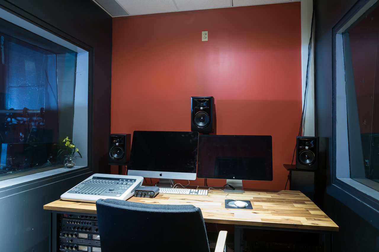 College Drive Campus Recording Engineering Music Production