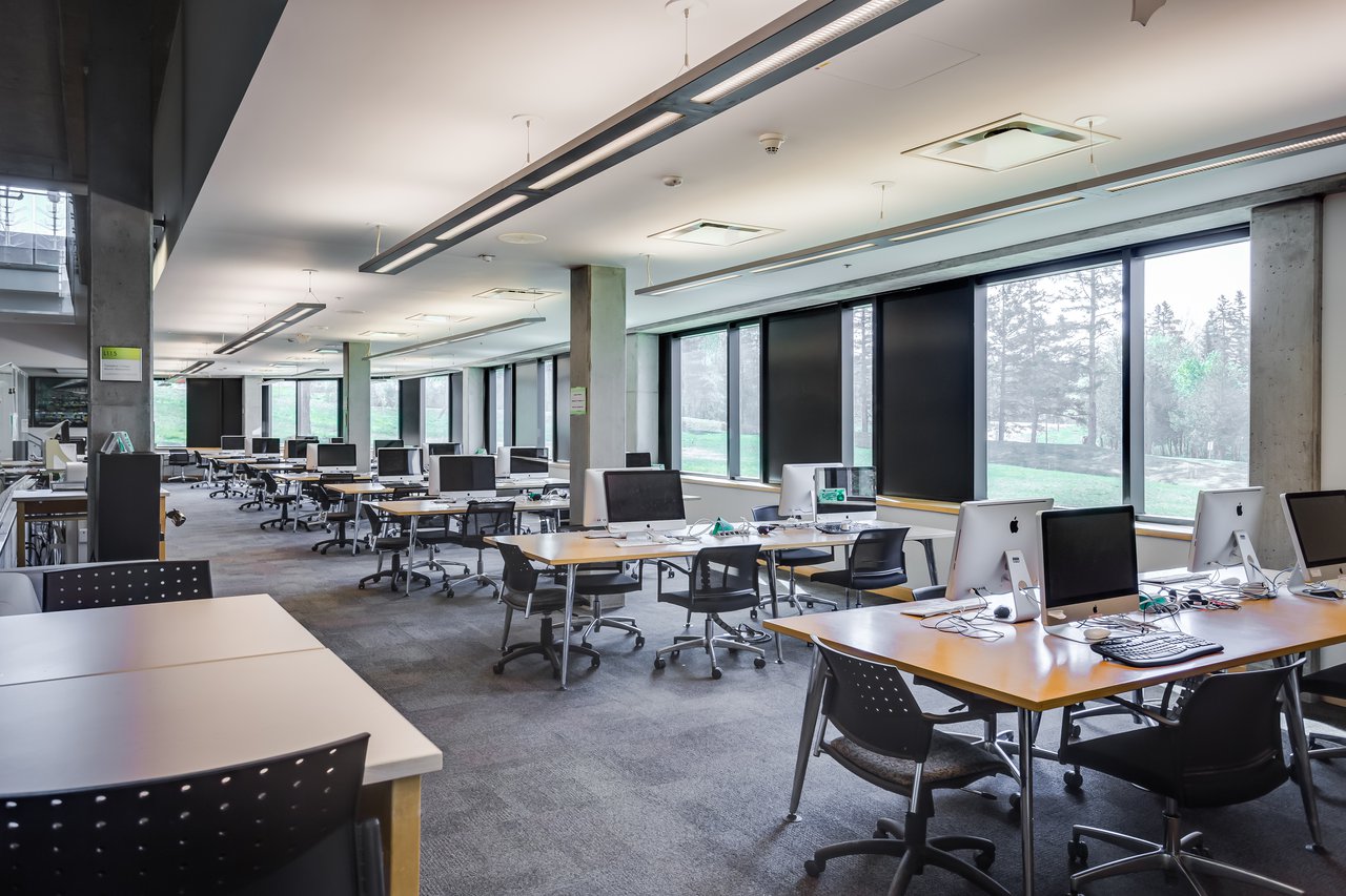 College Drive Campus The Harris Learning Library