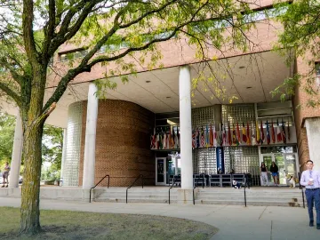 Drake Campus Tour (Highlights) - Aliber Hall Exterior