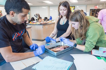 Self-Guided Tour - Biology Lab