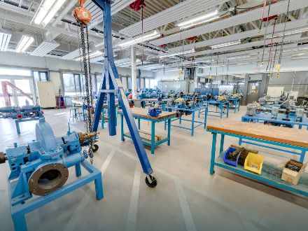 Red Deer Polytechnic Main Campus - Industrial Mechanic (Millwright) Lab