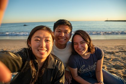 beach-selfie