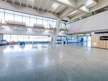 Main Campus - UH | UHall Atrium