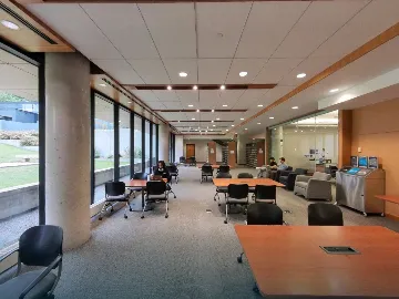 U of T Mississauga Library - UTM Library - Natural Light