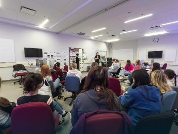 Media and Communication Studies - FIMS Computer Lab