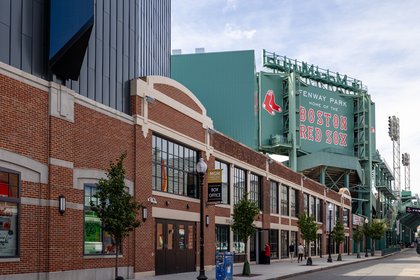 Boston Highlights - Landsdowne Street